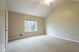 1606 Geranium Cir, Valparaiso, IN 46383 - Photo 14