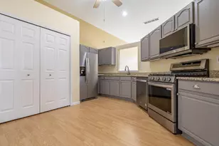 1606 Geranium Cir, Valparaiso, IN 46383 - Photo 6
