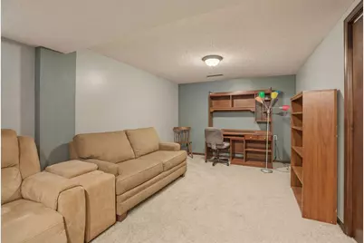 3726 W 79th Avenue, Merrillville, IN 46410 - Photo 6