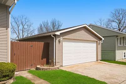 3726 W 79th Avenue, Merrillville, IN 46410 - Photo 32