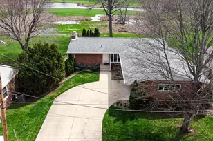 2212 SW Rd, La Porte, IN 46350 - Photo 2