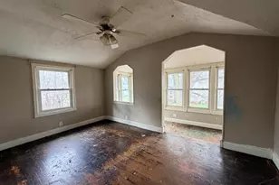 302 G St, La Porte, IN 46350 - Photo 14