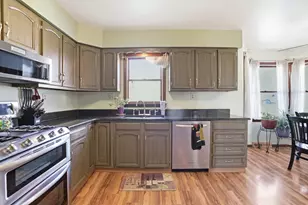 51 Goldenrod Dr, Valparaiso, IN 46385 - Photo 6