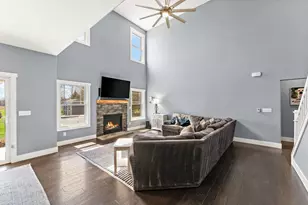 112 Lavender Ct, New Carlisle, IN 46552 - Photo 10