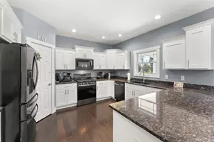 112 Lavender Ct, New Carlisle, IN 46552 - Photo 18