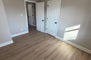 2933 W 38th Pl, Hobart, IN 46342 - Photo 16