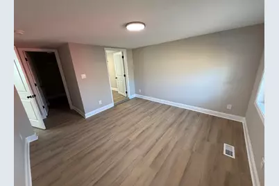 2933 W 38th Place, Hobart, IN 46342 - Photo 10