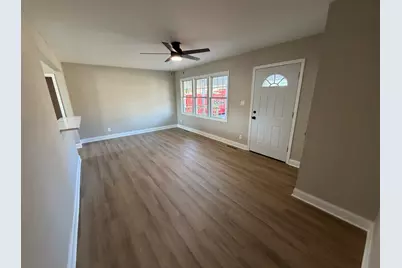 2933 W 38th Place, Hobart, IN 46342 - Photo 2