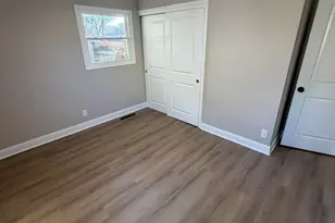 2933 W 38th Pl, Hobart, IN 46342 - Photo 18