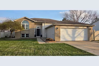 1367 Dixon Pkwy, Chesterton, IN 46304 - Photo 4