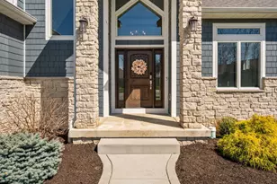 359 W Sandhurst Dr, Valparaiso, IN 46385 - Photo 48