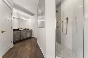 359 W Sandhurst Dr, Valparaiso, IN 46385 - Photo 18