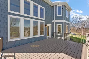 359 W Sandhurst Dr, Valparaiso, IN 46385 - Photo 40
