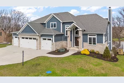 359 W Sandhurst Drive, Valparaiso, IN 46385 - Photo 2