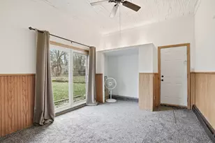 1107 W 62nd Pl, Merrillville, IN 46410 - Photo 12