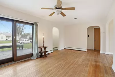 1107 W 62nd Place, Merrillville, IN 46410 - Photo 8