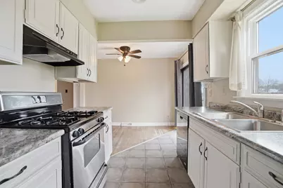 1107 W 62nd Place, Merrillville, IN 46410 - Photo 4