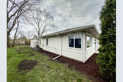 8003 Bertram Avenue, Hammond, IN 46324 - Photo 14