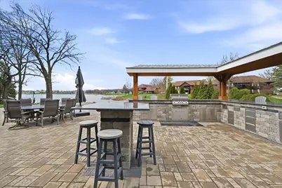 2501 E Lakeshore Drive, Crown Point, IN 46307 - Photo 4