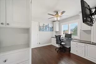 2501 E Lakeshore Dr, Crown Point, IN 46307 - Photo 30