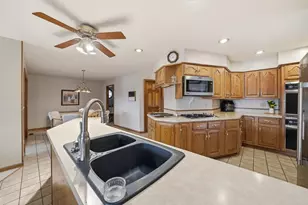 438 Scarborough Rd, Valparaiso, IN 46385 - Photo 18