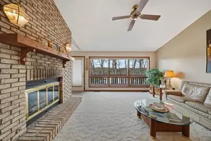 438 Scarborough Rd, Valparaiso, IN 46385 - Photo 12