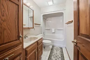 438 Scarborough Rd, Valparaiso, IN 46385 - Photo 34