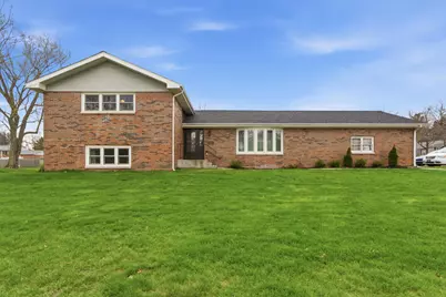 715 3rd Avenue NW, Demotte, IN 46310 - Photo 1