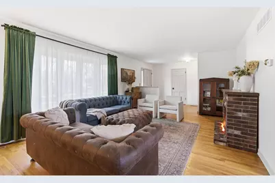 715 3rd Avenue NW, Demotte, IN 46310 - Photo 6