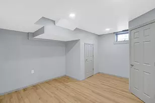 618 S Wisconsin St, Hobart, IN 46342 - Photo 18