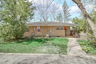 618 S Wisconsin St, Hobart, IN 46342 - Photo 26