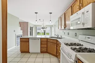 2036 Northwood Ln, Highland, IN 46322 - Photo 14