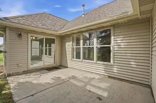 2036 Northwood Ln, Highland, IN 46322 - Photo 30