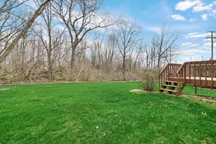 3808 Chimney Hill Dr, Valparaiso, IN 46383 - Photo 24