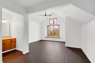 3808 Chimney Hill Dr, Valparaiso, IN 46383 - Photo 16