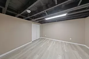 3049 Benton St, Lake Station, IN 46405 - Photo 18