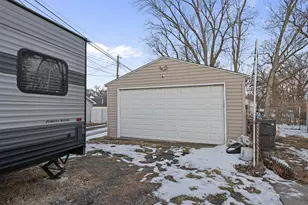 3049 Benton St, Lake Station, IN 46405 - Photo 22