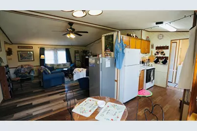 511 W Vine Street, North Judson, IN 46366 - Photo 2