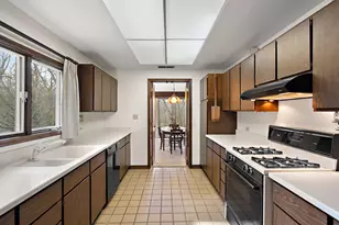 2671 E 800 N, La Porte, IN 46350 - Photo 16