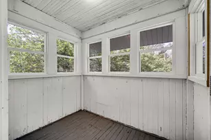 415 Elmhurst St, Valparaiso, IN 46385 - Photo 18