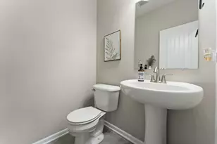 213 Grandale Dr, Valparaiso, IN 46385 - Photo 36