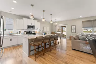 213 Grandale Dr, Valparaiso, IN 46385 - Photo 16