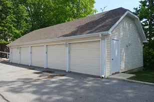 2908 Foggy Glen Dr, Valparaiso, IN 46385 - Photo 12