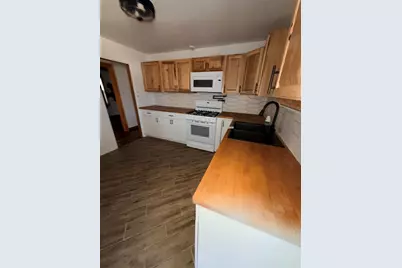 300 S Grand Boulevard, Gary, IN 46403 - Photo 4