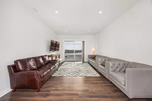 9610 N Centennial Dr, Munster, IN 46321 - Photo 8