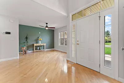 3204 Clairborne Crossing, Valparaiso, IN 46385 - Photo 6