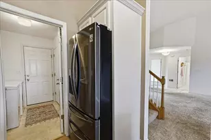 6991 Waxwing Cir, Hobart, IN 46342 - Photo 14