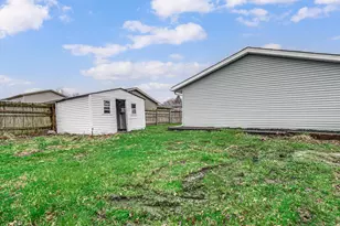 3146 Marion St, Hobart, IN 46342 - Photo 16