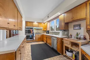 1305 Indiana Ave, La Porte, IN 46350 - Photo 6