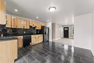 611 Old Forge Rd, Valparaiso, IN 46385 - Photo 8